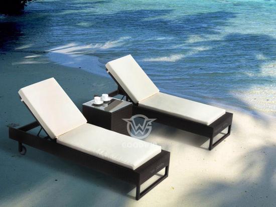 Outdoor Beach Chaise Lounger