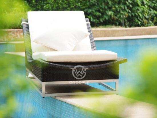 Synthetic Rattan Chaise Lounge